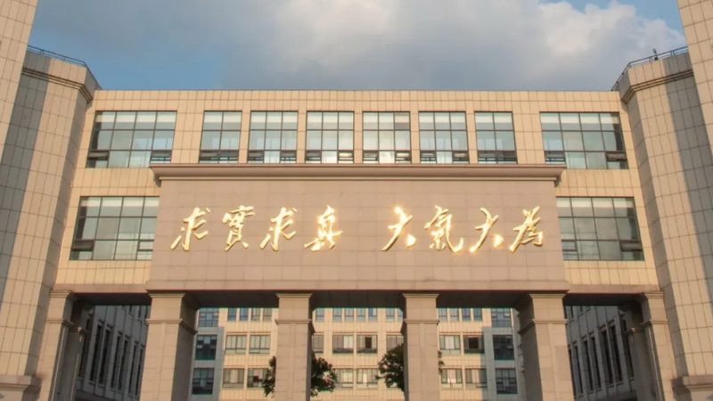 电子产品开模与手板制作：揭秘两者之间的关键差异